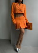 Pileli Etek Crop Ceket Takım resmi
